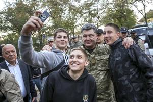 Ukraine's Poroshenko says will meet Putin in Italy next week